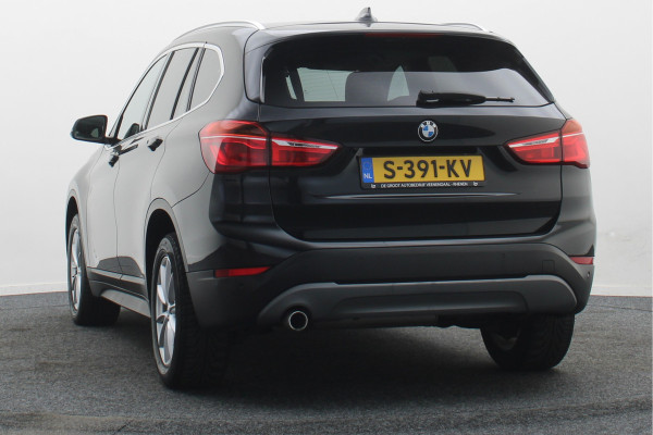 BMW X1 sDrive16d High Executive Leer, Navigatie, Bluetooth, PDC, 17"