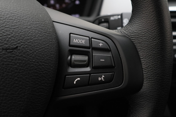 BMW X1 sDrive16d High Executive Leer, Navigatie, Bluetooth, PDC, 17"