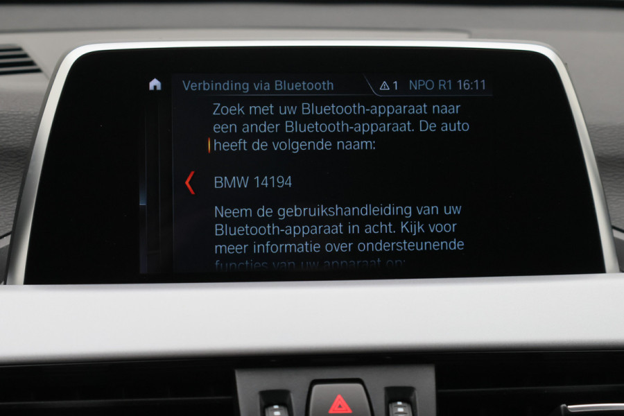 BMW X1 sDrive16d High Executive Leer, Navigatie, Bluetooth, PDC, 17"