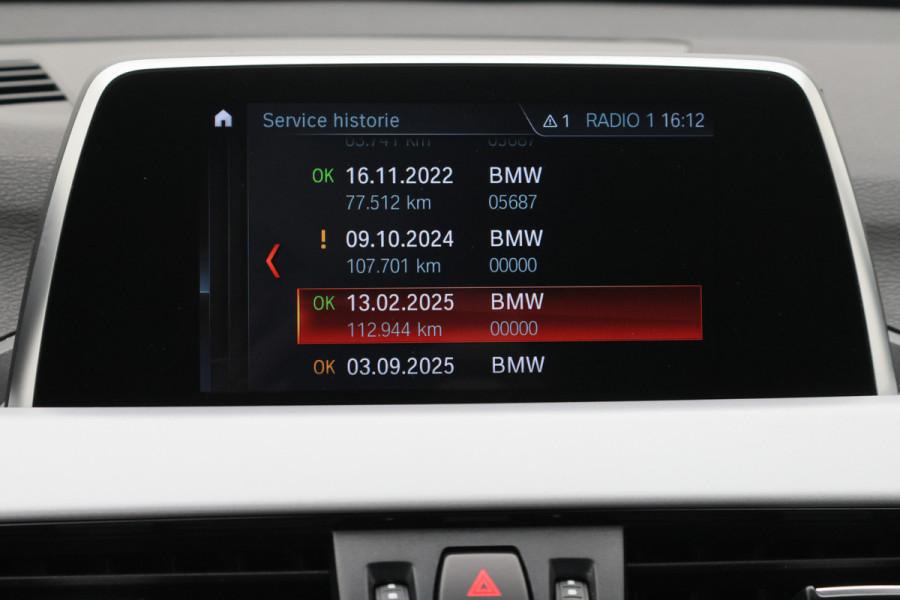 BMW X1 sDrive16d High Executive Leer, Navigatie, Bluetooth, PDC, 17"