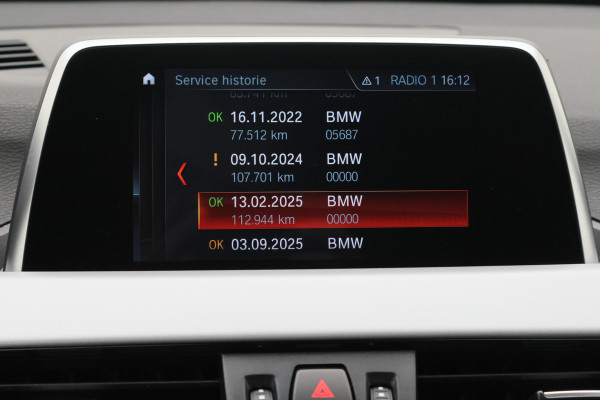 BMW X1 sDrive16d High Executive Leer, Navigatie, Bluetooth, PDC, 17"