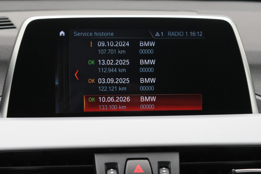 BMW X1 sDrive16d High Executive Leer, Navigatie, Bluetooth, PDC, 17"