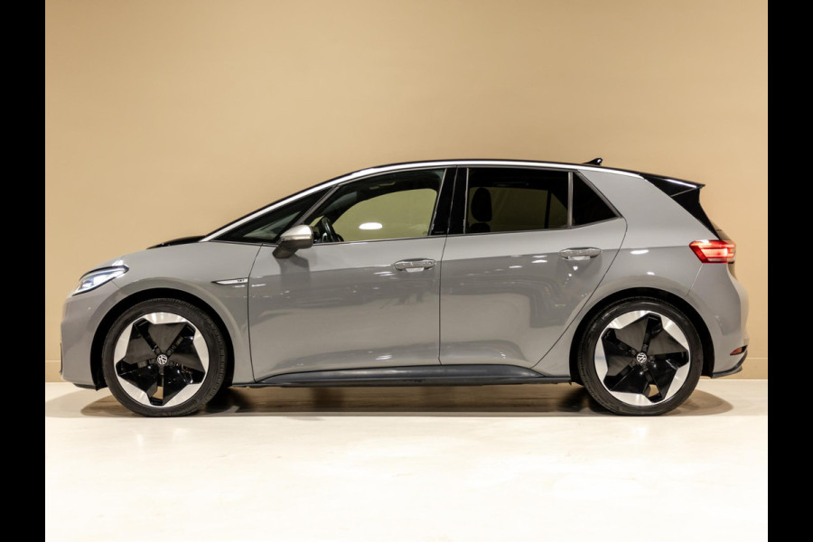 Volkswagen ID.3 First Max 58 kWh SOH 93% / 204pk / Panorama dak / Trekhaak / Leder / Stoel en stuur verwarming /