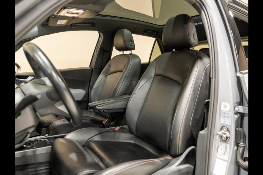 Volkswagen ID.3 First Max 58 kWh SOH 93% / 204pk / Panorama dak / Trekhaak / Leder / Stoel en stuur verwarming /