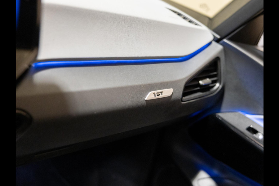 Volkswagen ID.3 First Max 58 kWh SOH 93% / 204pk / Panorama dak / Trekhaak / Leder / Stoel en stuur verwarming /