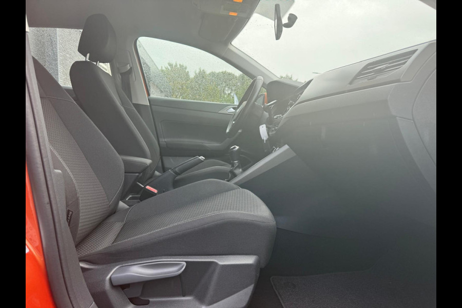 Volkswagen Polo 1.0 TSI Comfortline Business | ACC | NAVI | CARPLAY | LAGE KM | AIRCO |