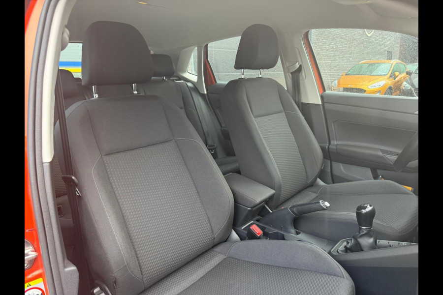 Volkswagen Polo 1.0 TSI Comfortline Business | ACC | NAVI | CARPLAY | LAGE KM | AIRCO |