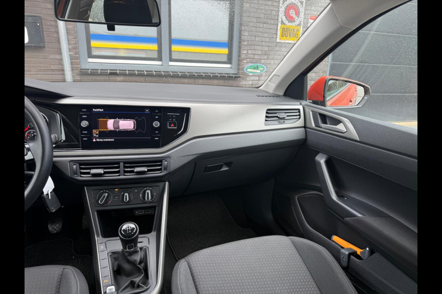 Volkswagen Polo 1.0 TSI Comfortline Business | ACC | NAVI | CARPLAY | LAGE KM | AIRCO |