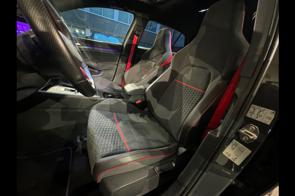 Volkswagen Golf 2.0 TSI GTI Clubsport Pano|Akrapovic|Keyless