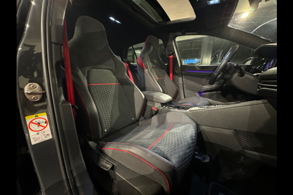 Volkswagen Golf 2.0 TSI GTI Clubsport Pano|Akrapovic|Keyless