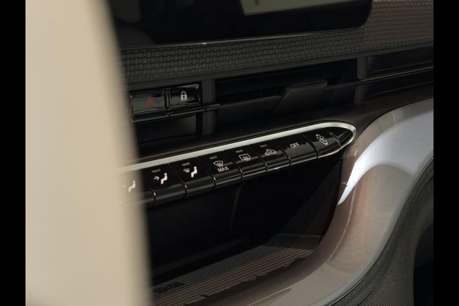 Fiat 500 La Prima 42 kWh | Panorama dak | Apple carplay  / Android auto | JBL! premium audio |