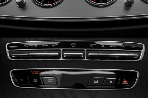 Mercedes-Benz E-Klasse 300 e AMG Line Night Pano Burmester ACC Trekhaak Camera 18"