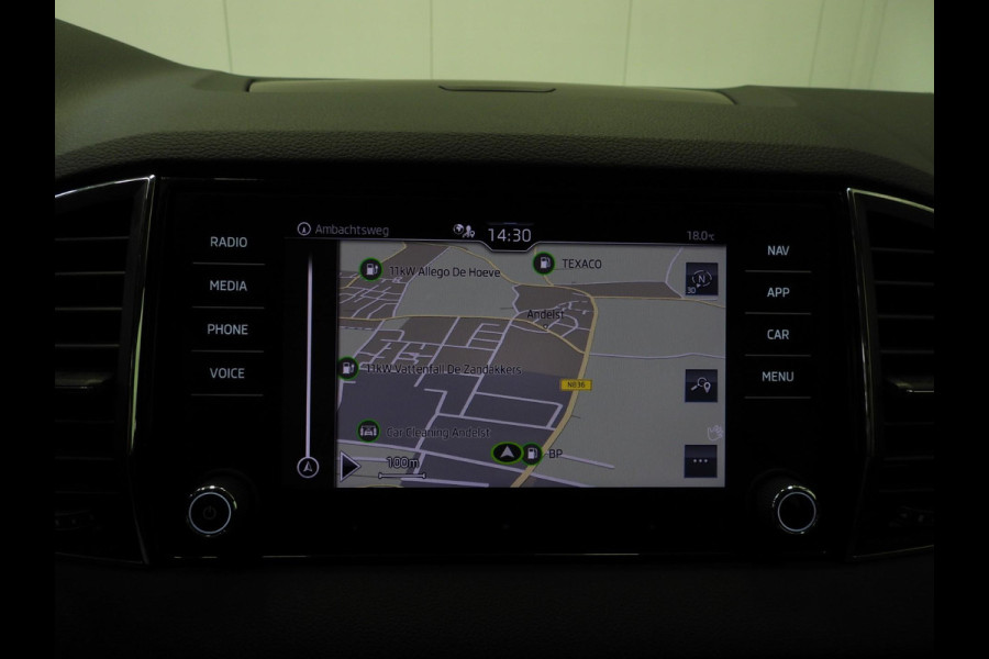 Škoda Karoq 1.5 TSI Aut. Business Edition NAVI/CAMERA/WINTERPACK/LED/17"LMV!