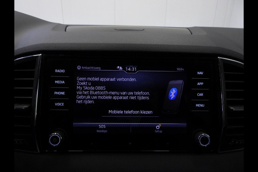 Škoda Karoq 1.5 TSI Aut. Business Edition NAVI/CAMERA/WINTERPACK/LED/17"LMV!
