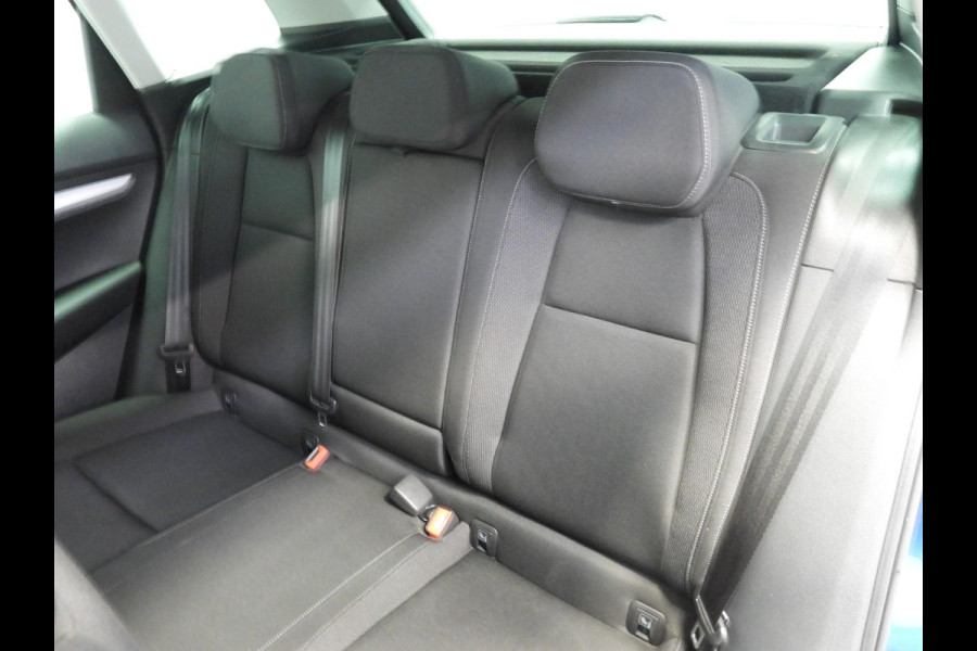 Škoda Karoq 1.5 TSI Aut. Business Edition NAVI/CAMERA/WINTERPACK/LED/17"LMV!
