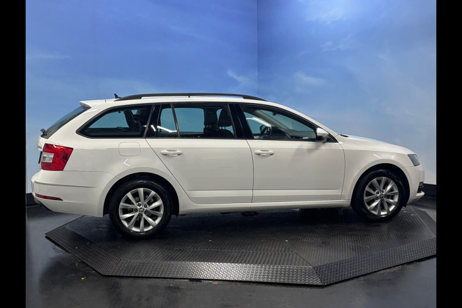 Škoda Octavia Combi 1.0 TSI Greentech Ambition Business Automaat | Navi | Clima | Cruise | Camera