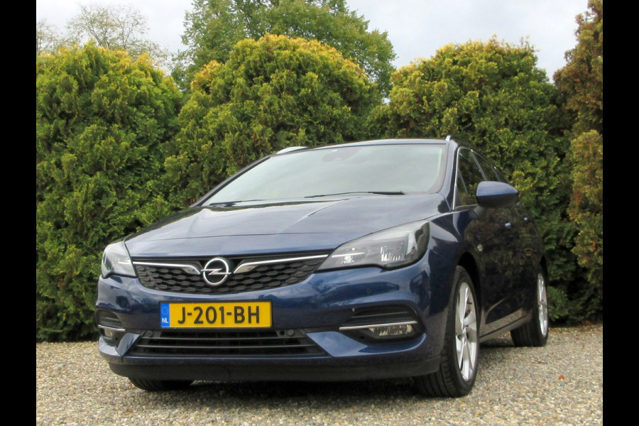 Opel Astra Sports Tourer 1.2 Edition * Camera * Trekhaak *