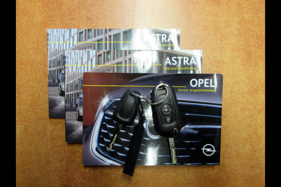 Opel Astra Sports Tourer 1.2 Edition * Camera * Trekhaak *