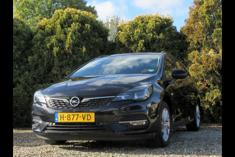 Opel Astra Sports Tourer 1.2 Edition * Camera * Trekhaak *