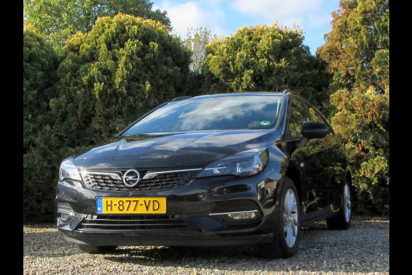 Opel Astra Sports Tourer 1.2 Edition * Camera * Trekhaak *