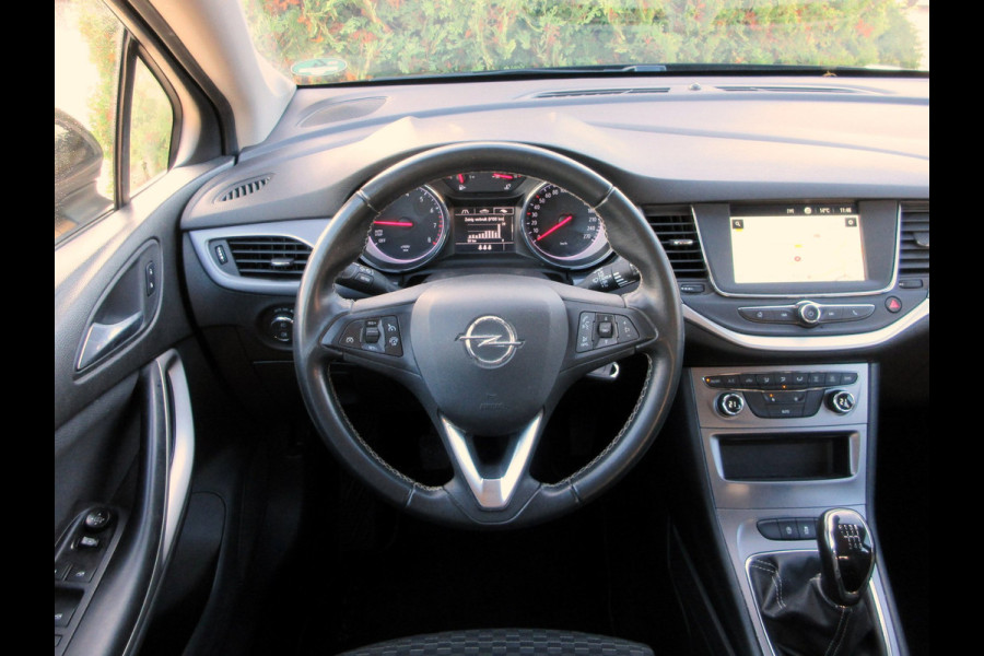 Opel Astra Sports Tourer 1.2 Edition * Camera * Trekhaak *