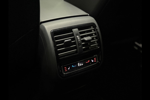 Volkswagen Arteon 1.4 TSI eHybrid R-Line | Pano | Trekhaak |ACC| Virtual |LED| Memory | Keyless | Sportstoelen | Stoelverw.