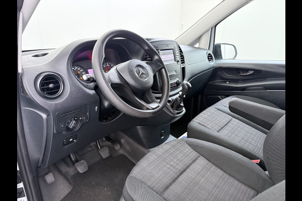 Mercedes-Benz Vito 110CDI Extra Lang *OPRIJ-PLAAT* 3-Pers.Camera Airco Bluetooth Licht-/regensensor Betonplex Vloer Wandbetimmering Sidebars Euro 6 Origineel Nederlandse Auto