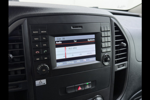 Mercedes-Benz Vito 110CDI Extra Lang *OPRIJ-PLAAT* 3-Pers.Camera Airco Bluetooth Licht-/regensensor Betonplex Vloer Wandbetimmering Sidebars Euro 6 Origineel Nederlandse Auto