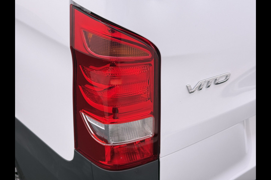 Mercedes-Benz Vito 110CDI Extra Lang *OPRIJ-PLAAT* 3-Pers.Camera Airco Bluetooth Licht-/regensensor Betonplex Vloer Wandbetimmering Sidebars Euro 6 Origineel Nederlandse Auto