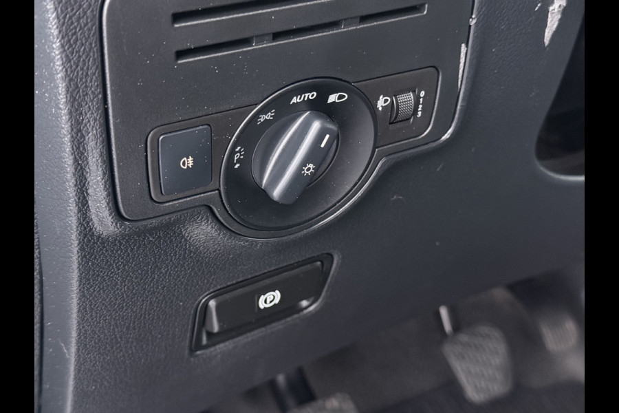 Mercedes-Benz Vito 110CDI Extra Lang *OPRIJ-PLAAT* 3-Pers.Camera Airco Bluetooth Licht-/regensensor Betonplex Vloer Wandbetimmering Sidebars Euro 6 Origineel Nederlandse Auto