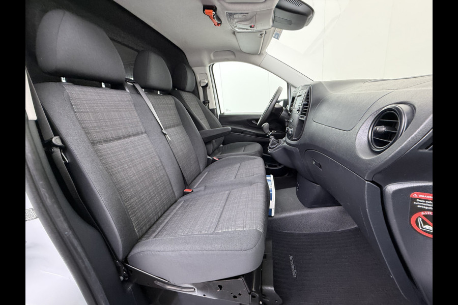 Mercedes-Benz Vito 110CDI Extra Lang *OPRIJ-PLAAT* 3-Pers.Camera Airco Bluetooth Licht-/regensensor Betonplex Vloer Wandbetimmering Sidebars Euro 6 Origineel Nederlandse Auto