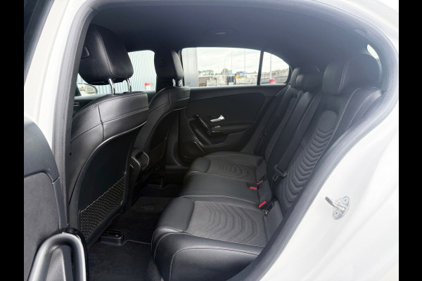 Mercedes-Benz A-Klasse A200 Business Solution 163pk Benzine