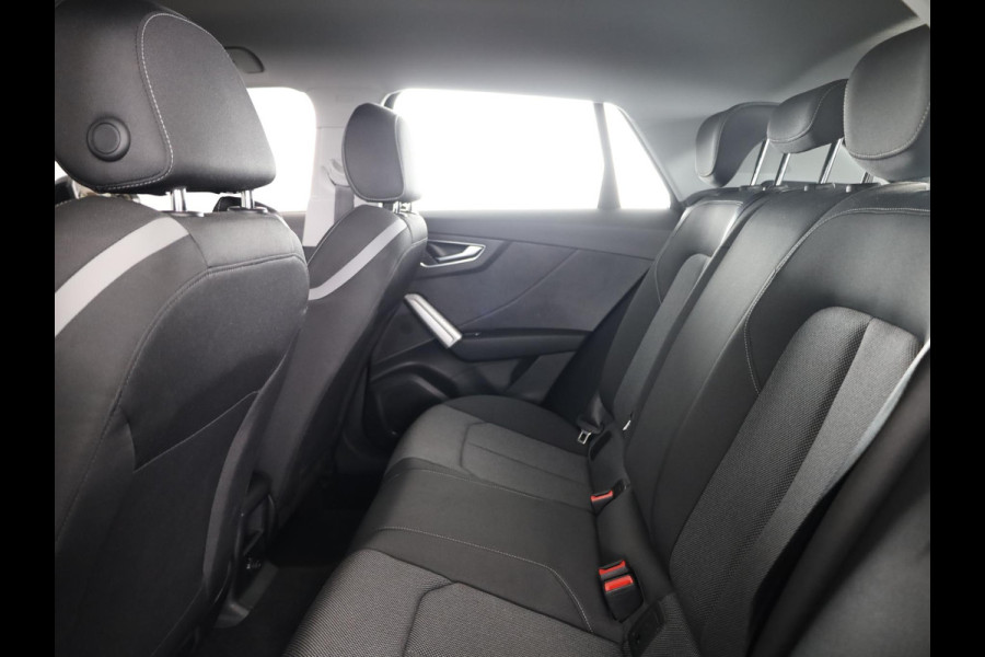 Audi Q2 35 TFSI Advanced edition 150pk | Private lease vanaf € 719,- per maand | Adaptieve cruise controle | Parkeercamera | 17 inch  Lichtmetalen velgen | Verlengde garantie