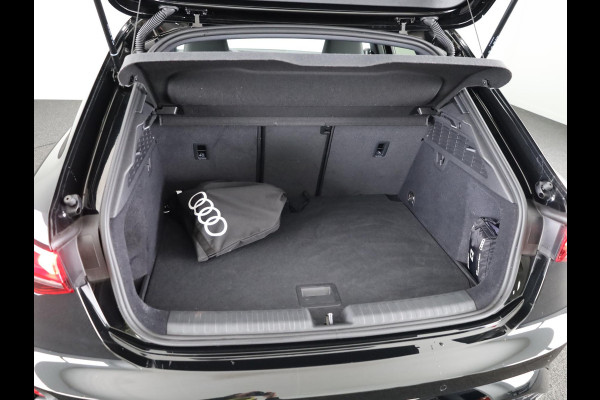 Audi A3 Sportback 40 TFSI e S edition 204pk | Panoramadak | 17 inch lichtmetalen velgen | Sonos Audio | Adaptive cruise controle | |Verlengde garantie