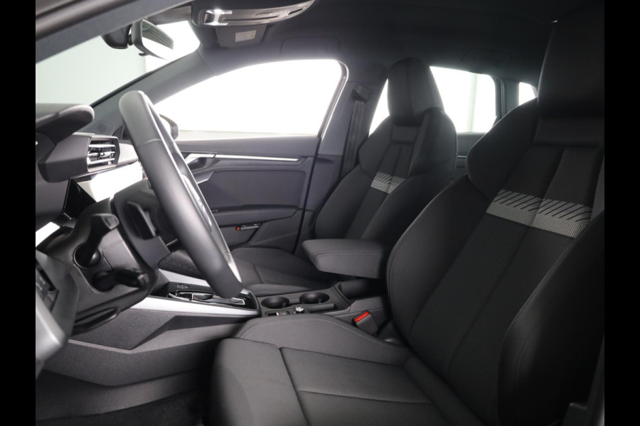 Audi A3 Sportback 40 TFSI e Advanced edition 204pk | Parkeercamera | Adaptive cruise controle | Verlengde garantie | Verwarmbare voorstoelen