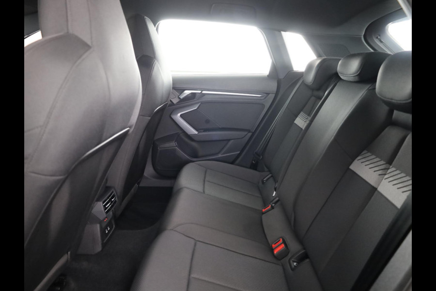 Audi A3 Sportback 40 TFSI e Advanced edition 204pk | Parkeercamera | Adaptive cruise controle | Verlengde garantie | Verwarmbare voorstoelen