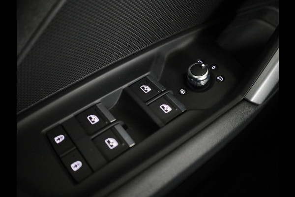 Audi A3 Sportback 40 TFSI e Advanced edition 204pk | Parkeercamera | Adaptive cruise controle | Verlengde garantie | Verwarmbare voorstoelen