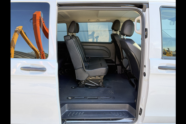 Mercedes-Benz eVito Tourer 129 90kWh 204PK Personenvervoer L2 370km WLTP 92.2% (SOH) 7 Stoelen Elektrische Schuifdeur LED Lichtmetalen velgen 17inch