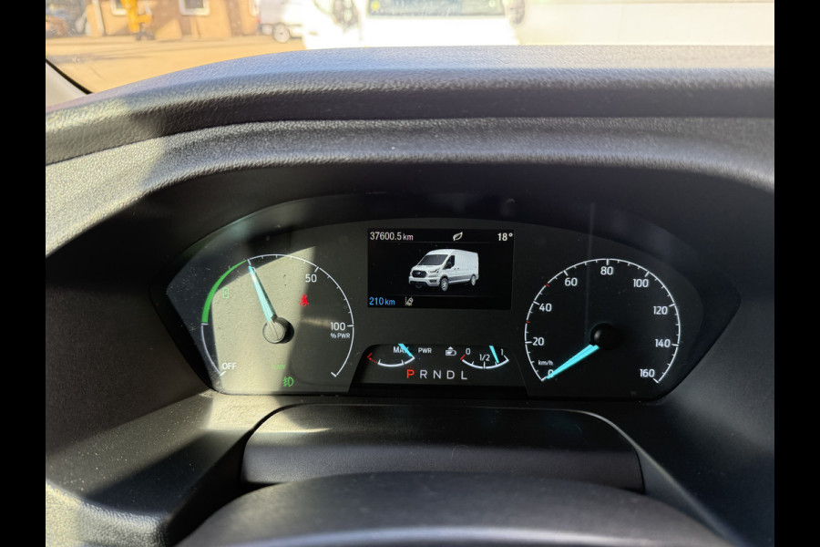 Ford E-Transit 68kWh 184PK L2H2 316km WLTP 97,2% (SOH) Climate Control Cruise Control CarPlay Camera Navigatie Parkeersensoren v+a