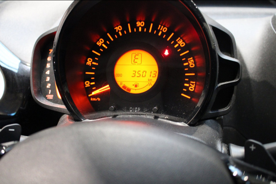 Toyota Aygo 1.0 VVT-i x-joy Camera/Navigatie Prijs is rijklaar incl bovag garantie