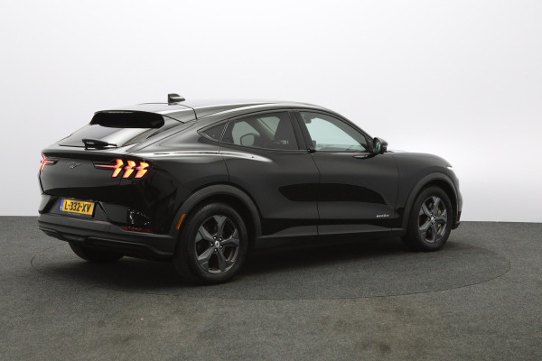 Ford Mustang Mach-E RWD 75 kWh, SOH 94 %, Adap. Cruise Control, Leder, B&O Sound, Camera, Winterpakket