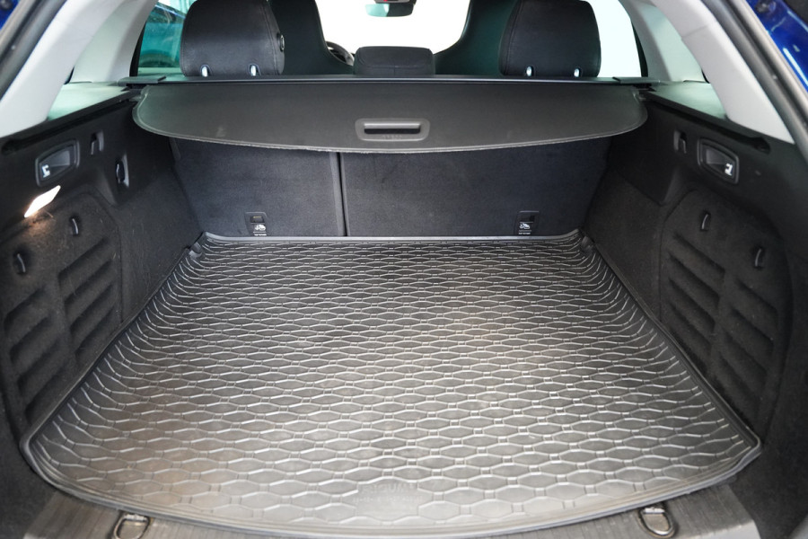 Renault Mégane Estate 1.6 E-Tech Plug-In Hybrid 160 R.S. Line Cruise/Climate Head-Up NAP 24 Maanden garantie* (Vraag naar de voorwaarden)