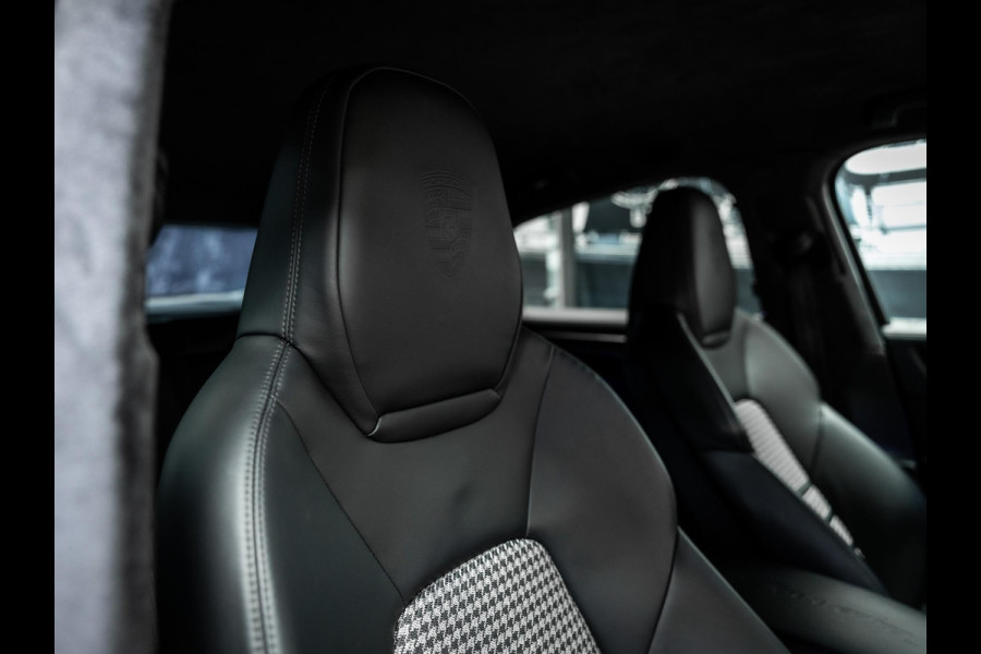 Porsche Cayenne 2.9 S Kreid grijze Cayenne S met Carbonpack, GT wielen, diamondbrakes unieke uitvoering