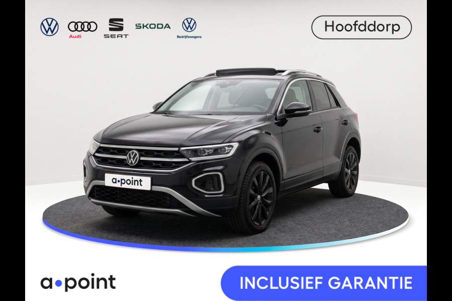 Volkswagen T-Roc 1.5 TSI Style 150 pk Automaat (DSG) | Navigatie | Panoramadak | Parkeersensoren | Achteruitrijcamera | Adaptieve cruise control | Stoelverwarming | Apple carplayh / Android auto | Black style pakket |