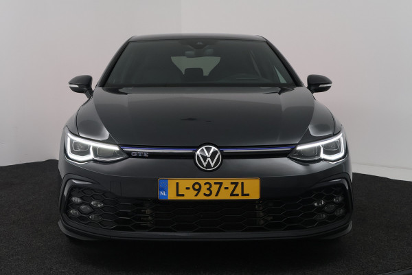 Volkswagen Golf 1.4 eHybrid GTE (MATRIX, STOEL/STUUR VERWARMING, CAMERA, HUD-DISPLAY)