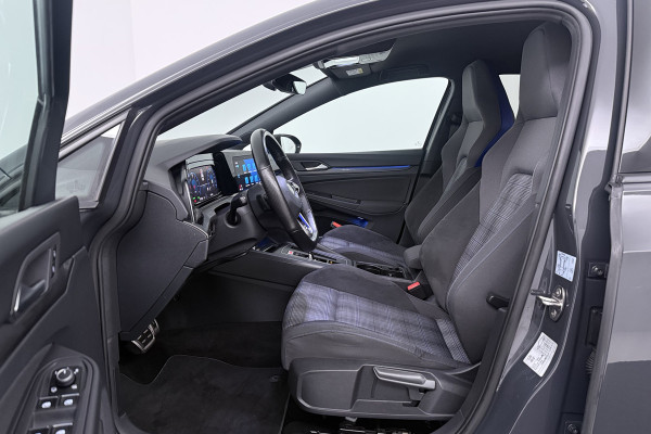 Volkswagen Golf 1.4 eHybrid GTE (MATRIX, STOEL/STUUR VERWARMING, CAMERA, HUD-DISPLAY)