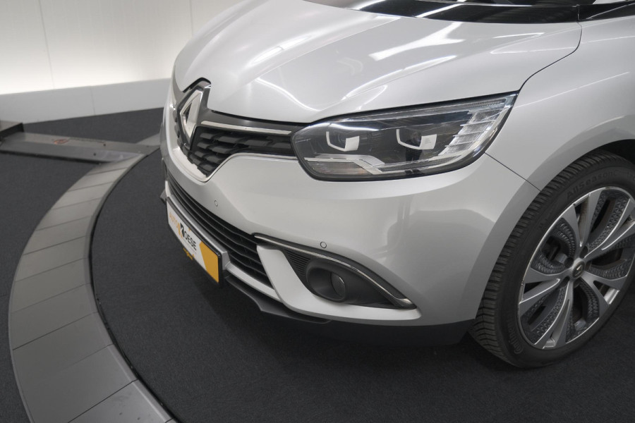 Renault Scénic TCe 140 Intens | Trekhaak | Camera | Panoramadak | Navigatie