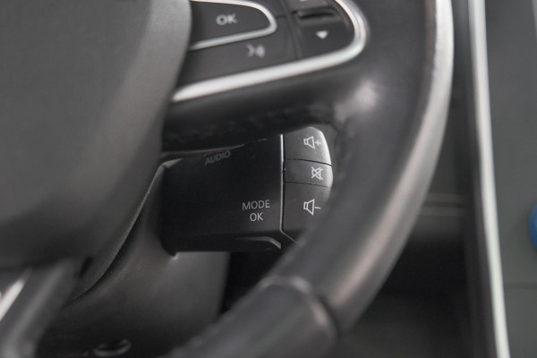 Renault Scénic TCe 140 Intens | Trekhaak | Camera | Panoramadak | Navigatie