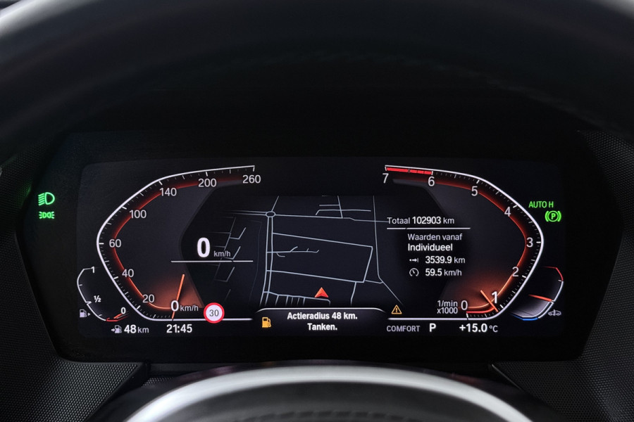 BMW 1-serie 118i Executive Edition (CAMERA, SFEERVERLICHTING, NAVIGATIE CARPLAY, DIGITALE COCKPIT)