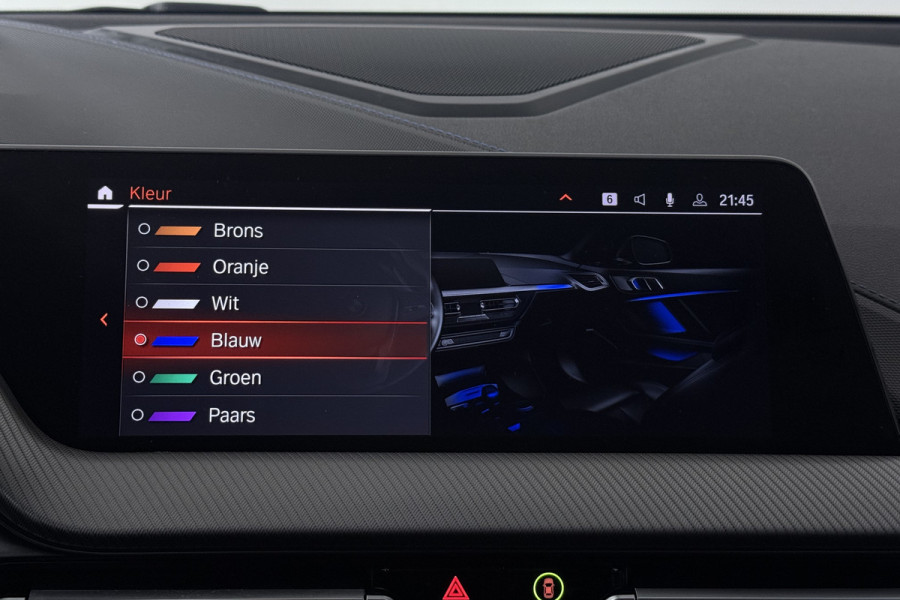 BMW 1-serie 118i Executive Edition (CAMERA, SFEERVERLICHTING, NAVIGATIE CARPLAY, DIGITALE COCKPIT)
